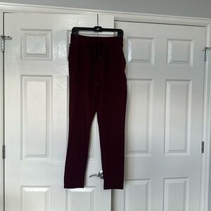 Under Armor Men’s lightweight, jogger, pants size medium